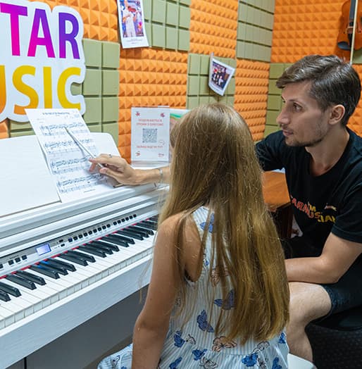 Уроки фортепіано для дітей та дорослих