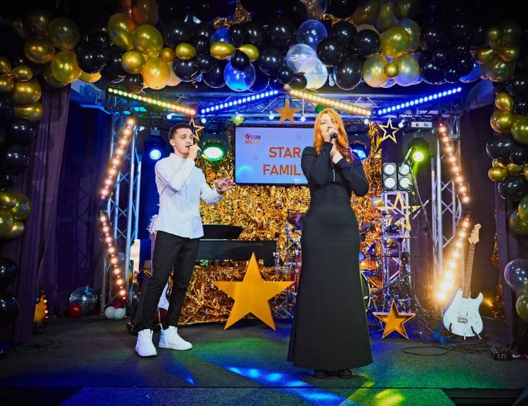 Групові уроки вокалу Дніпро для дорослих та дітей